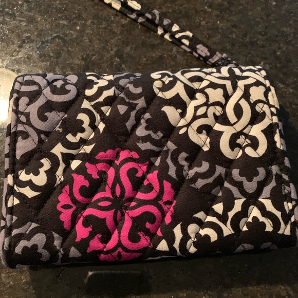 Vera Bradley Wristlet - Picture 2 of 4